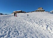 04 Piani dell'Avaro innevati ...parco giochi sulla neve per famiglie !